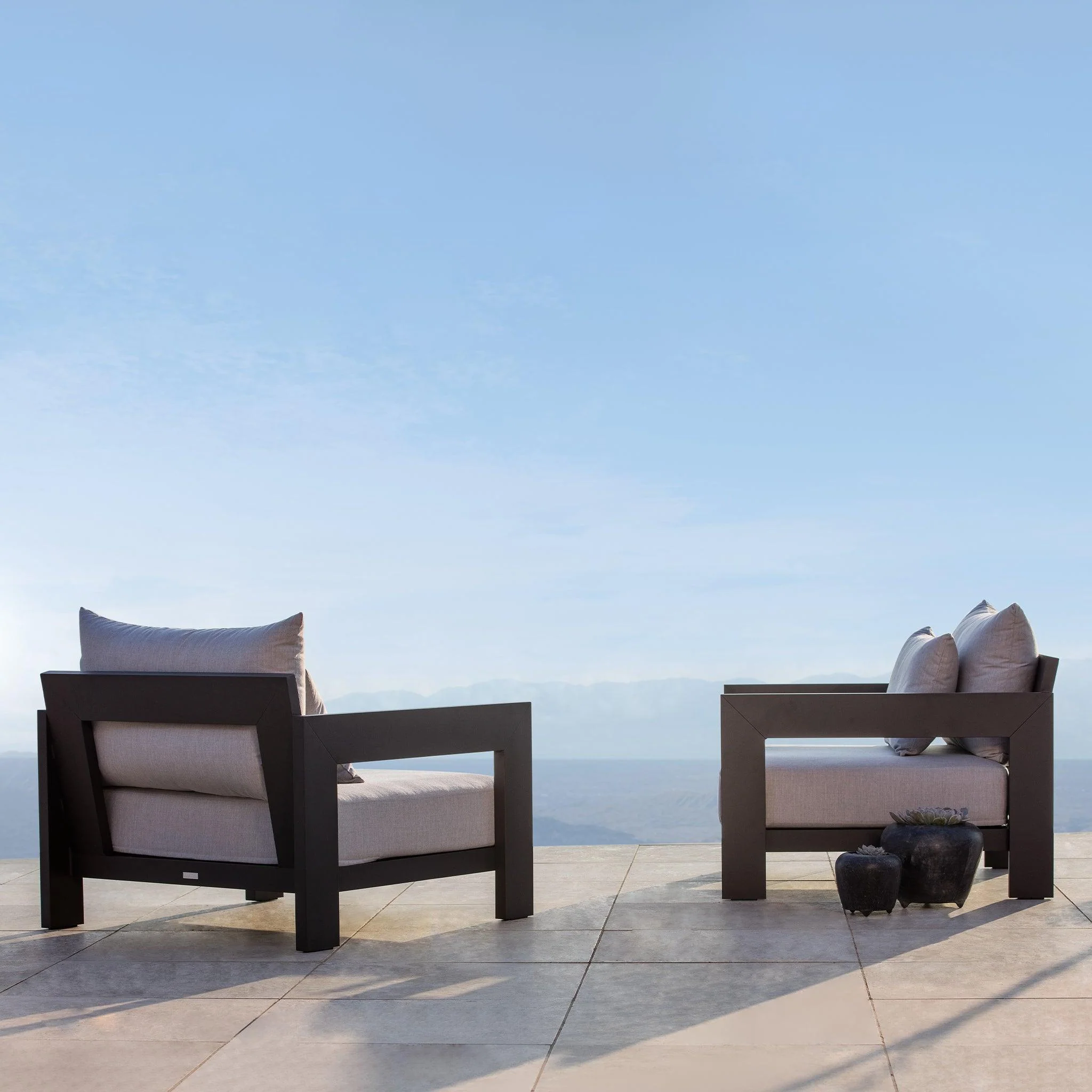 Hampton Lounge Chair - Image 2